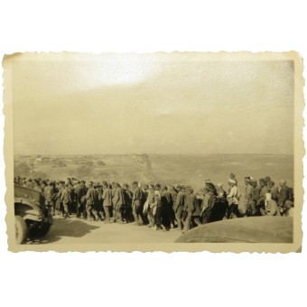 Колонна советских военнопленных на Украине, 1941-й го. Espenlaub militaria